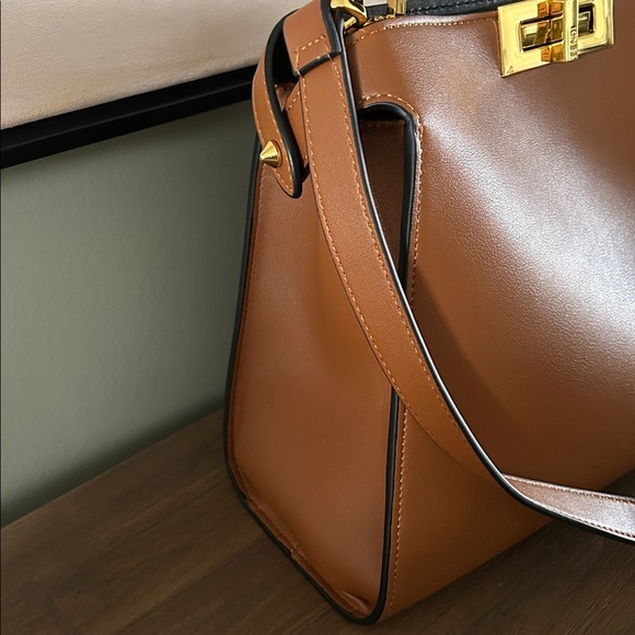 Peekaboo Bag Caramel & Black NEW - Picture 7 of 17